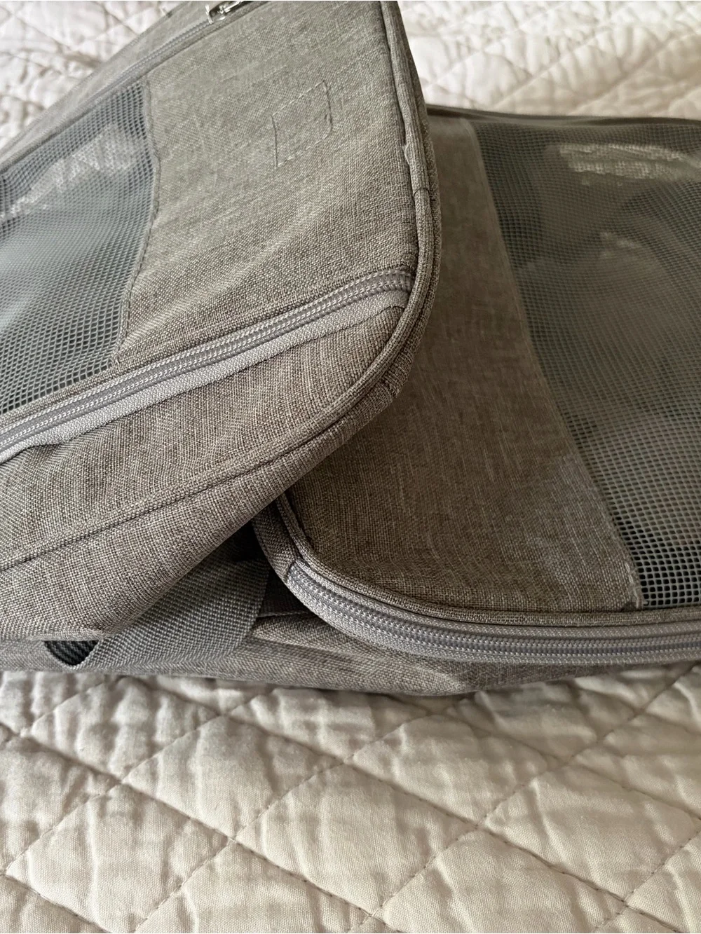 New 19” Pet Carrier Dog Bird Cat Bunny Gray Mesh Three Straps Padded Foldable